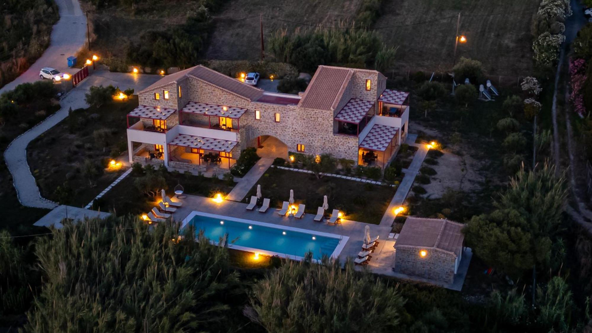 Abeloessa Methonian Hospitality Aparthotel Exterior foto