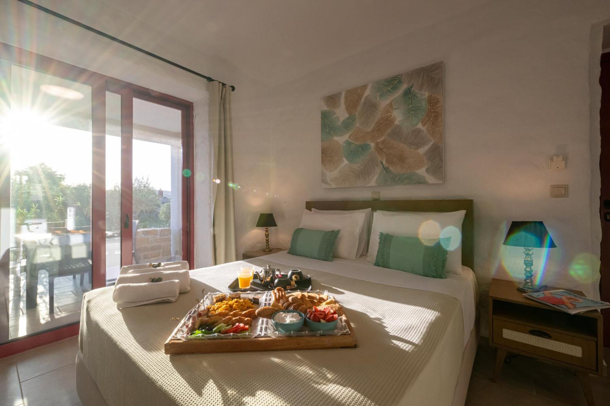 Abeloessa Methonian Hospitality Aparthotel Exterior foto